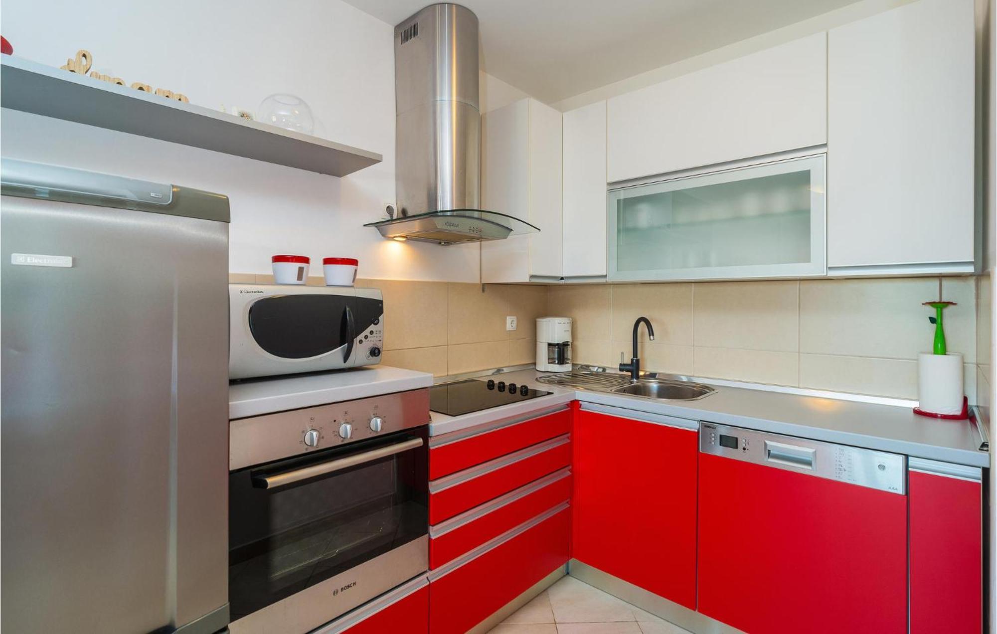 Nice Home In Postira With Outdoor Swimming Pool Εξωτερικό φωτογραφία